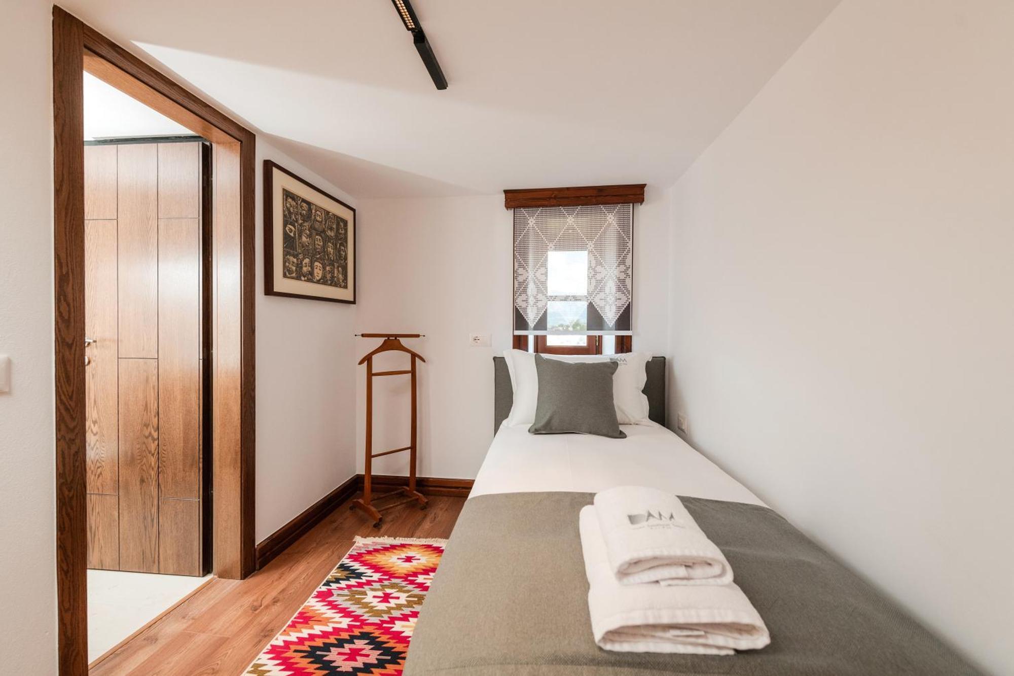 Dam Stone Boutique Hotel Gjirokastër 外观 照片