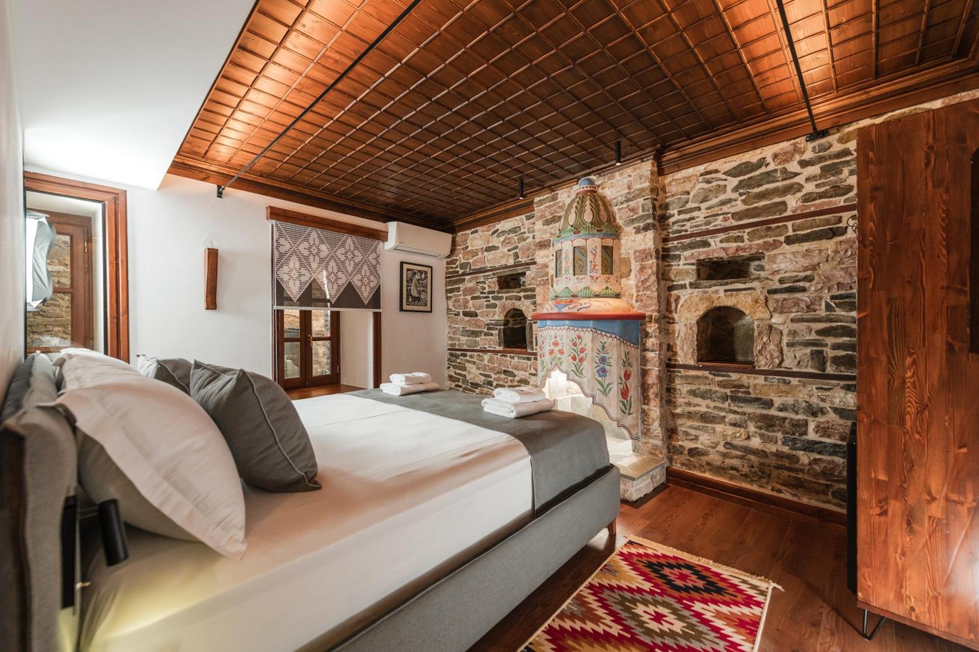 Dam Stone Boutique Hotel Gjirokastër 外观 照片